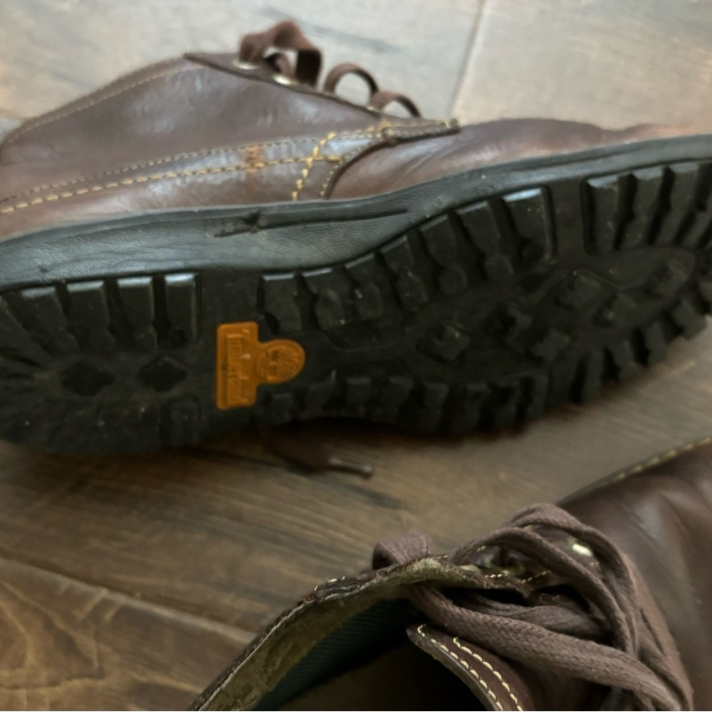 Timberland HeritageWaterproof Lace-
Up Boot (Men) size 9 - Picture 3 of 5